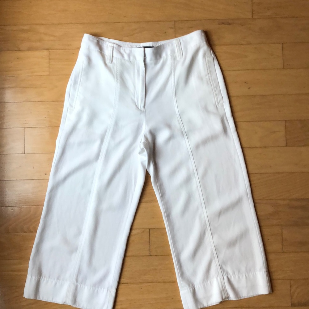 Ann Taylor Linen Crops Sz 4